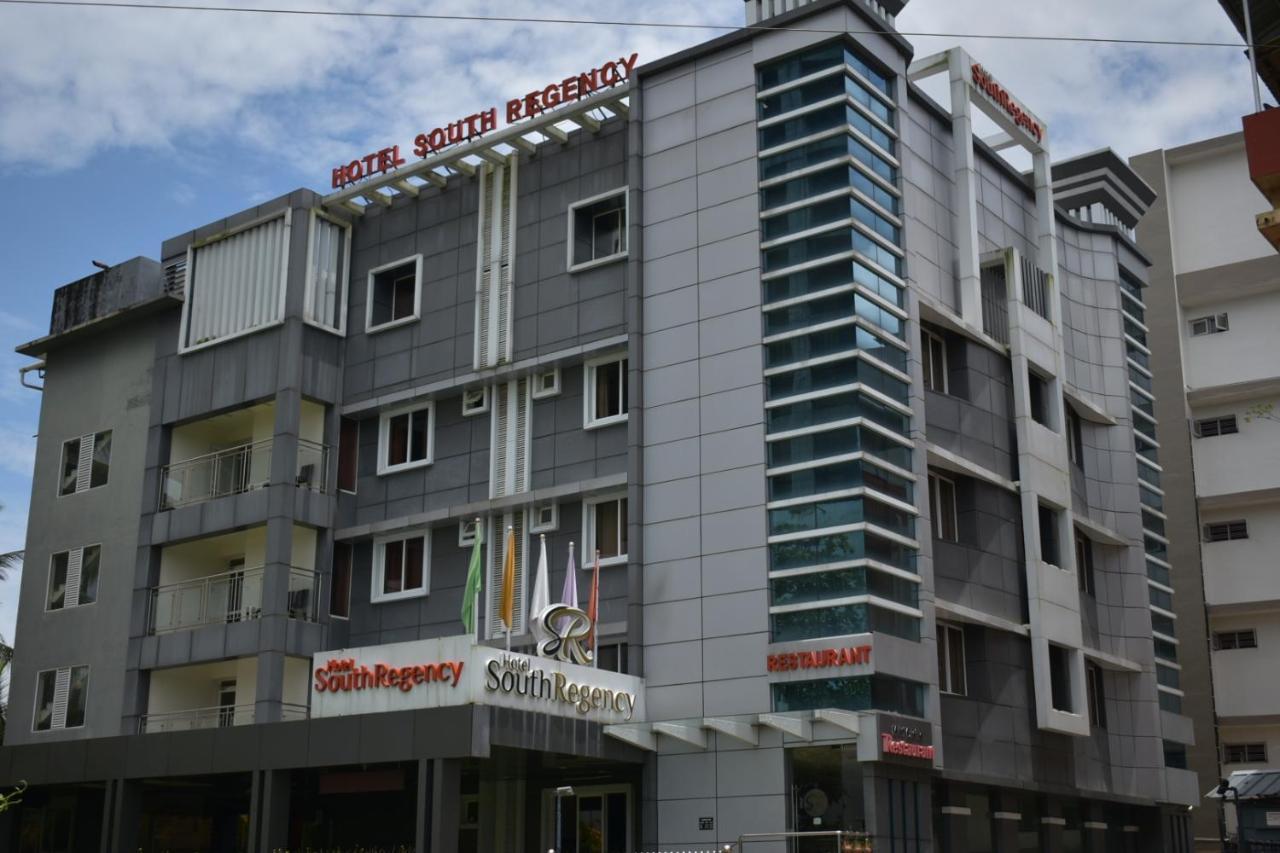 Hotel South Regency, Ernakulam Kochi Zewnętrze zdjęcie