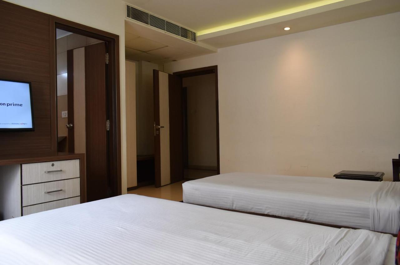 Hotel South Regency, Ernakulam Kochi Zewnętrze zdjęcie