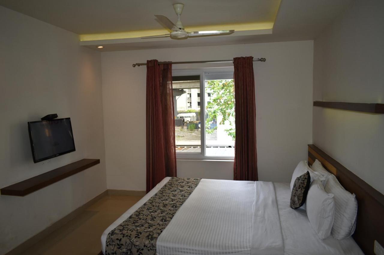Hotel South Regency, Ernakulam Kochi Zewnętrze zdjęcie