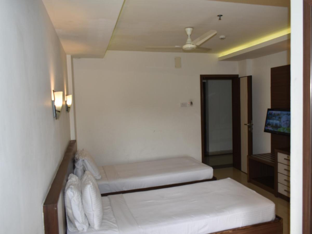 Hotel South Regency, Ernakulam Kochi Zewnętrze zdjęcie
