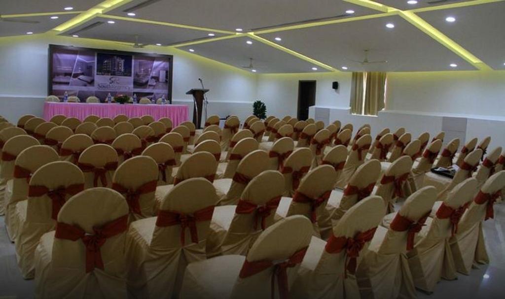 Hotel South Regency, Ernakulam Kochi Zewnętrze zdjęcie