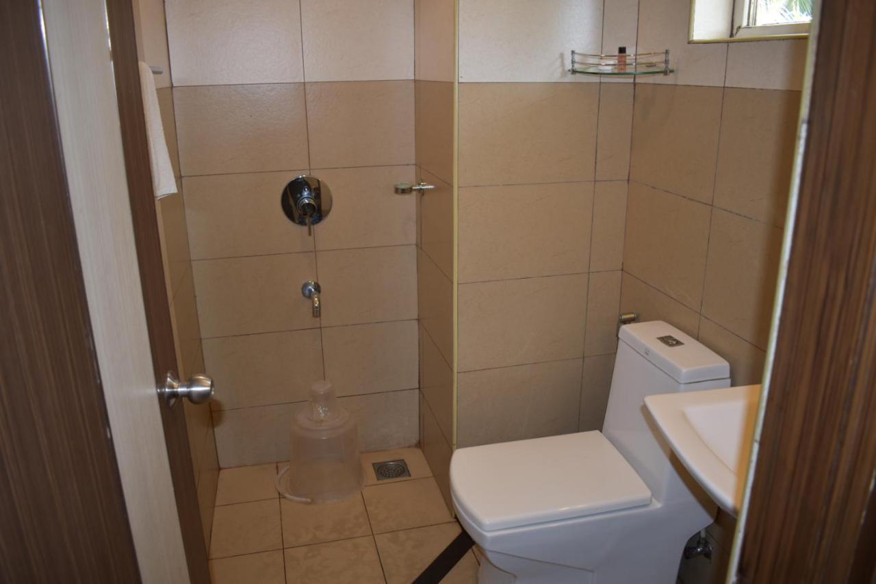 Hotel South Regency, Ernakulam Kochi Zewnętrze zdjęcie